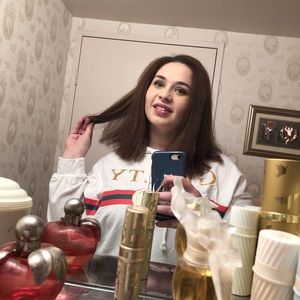 Meet your Posher, Kennedy